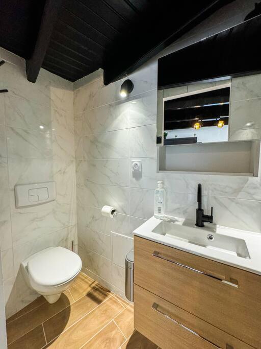 New: Calme Et Elegance *Face A La Gare*_Centrale Guingamp Luaran gambar